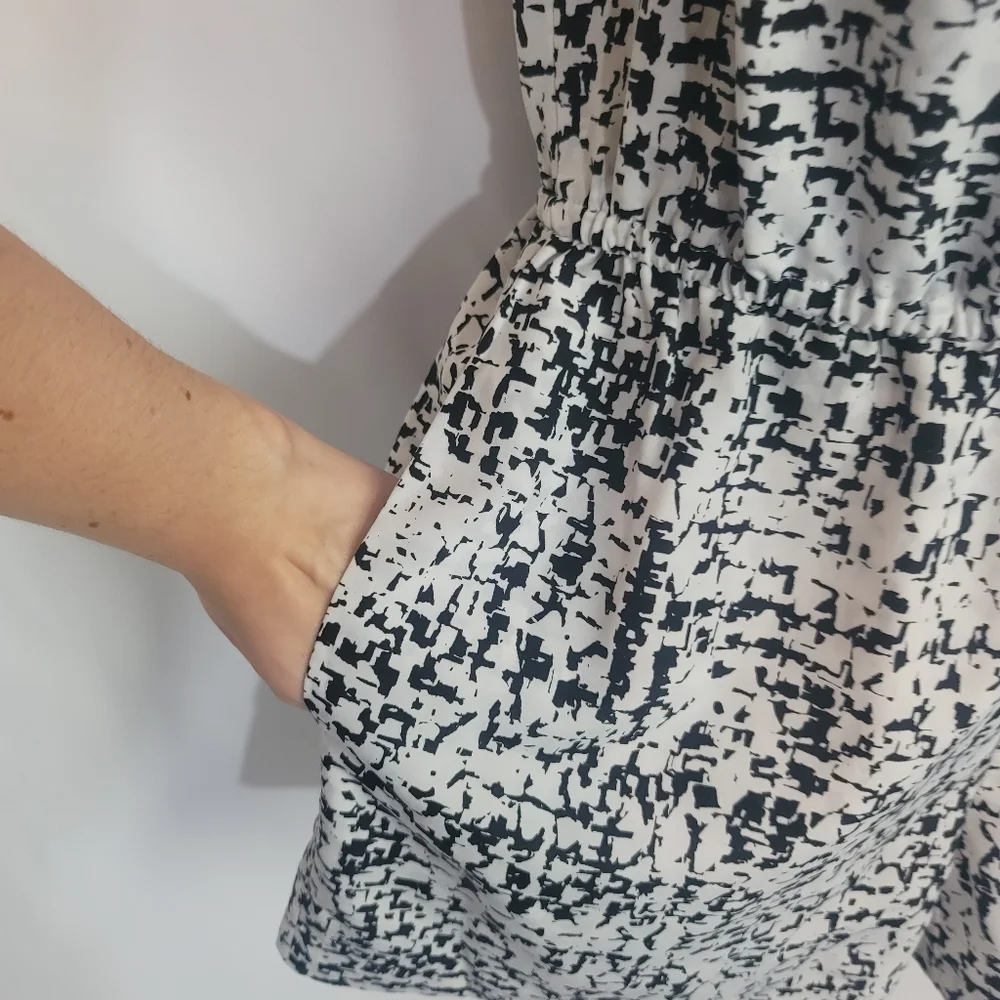 White House Black Market Romper - Picture 4 of 8